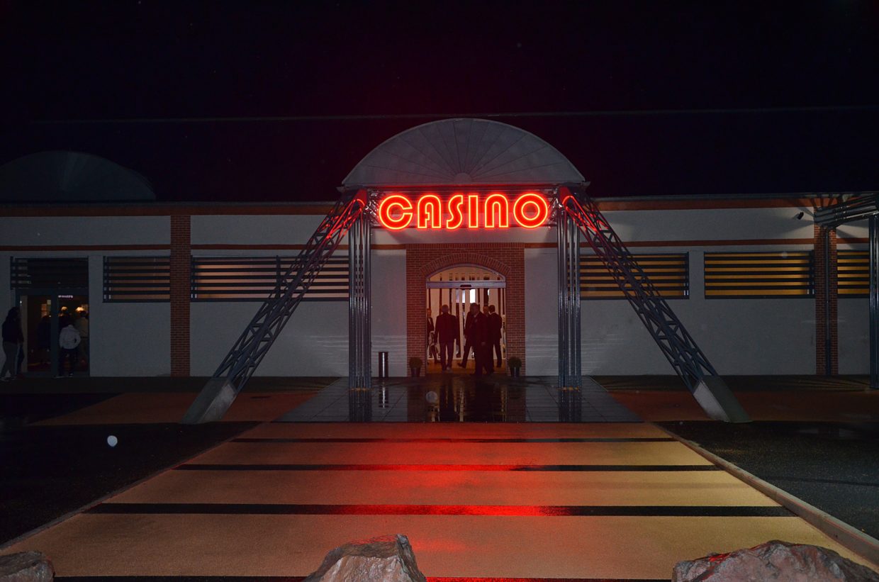 facade casino de nuit